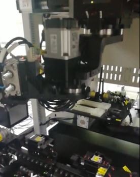 吊り下げロボットアーム